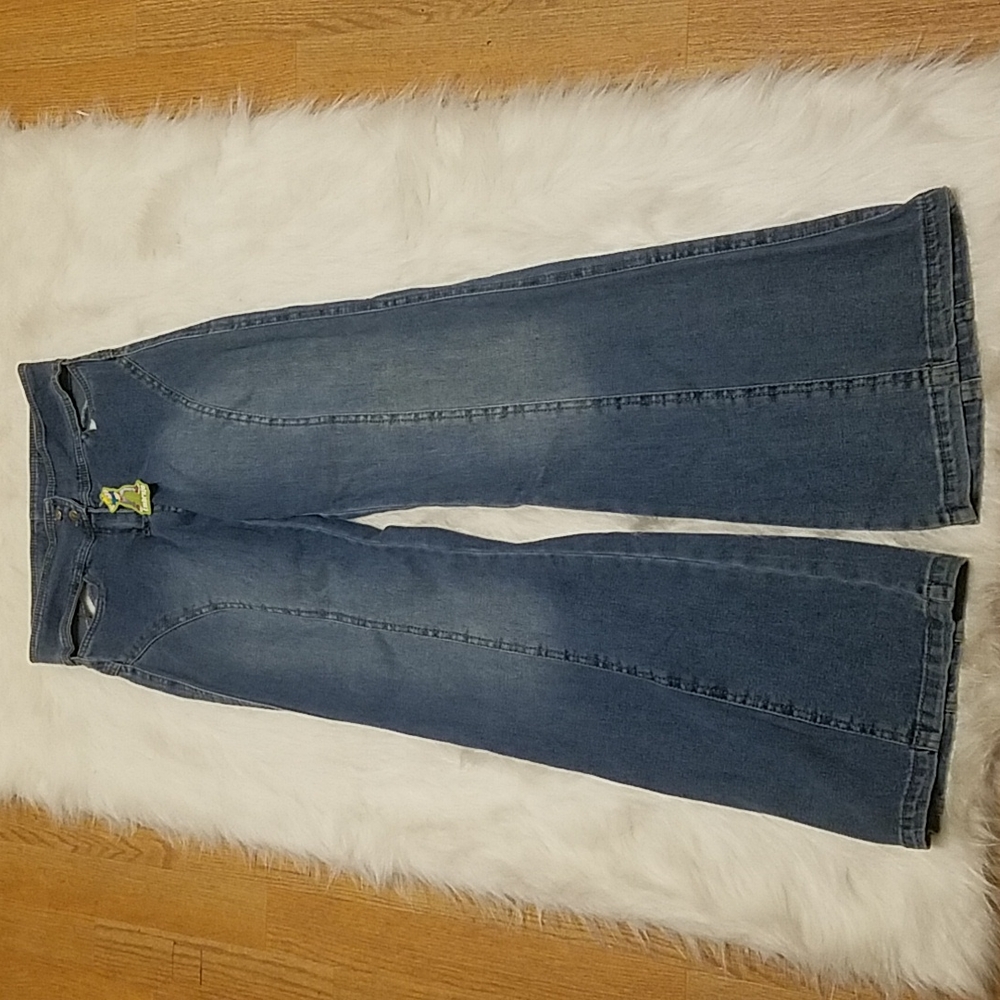 EMBRUJO BELL BOTTOM BLUE JEANS